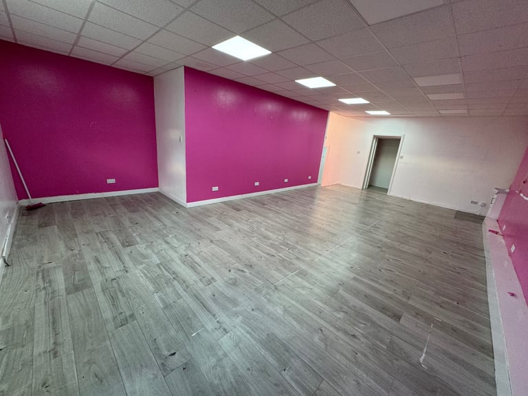 Commercial Property To-Let Cumnock Town Center