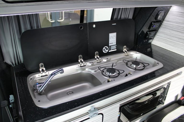 2022 22 FORD TRANSIT CUSTOM CAMPER 2.0 300 LIMITED P/V ECOBLUE 5D 129 BHP DIESEL