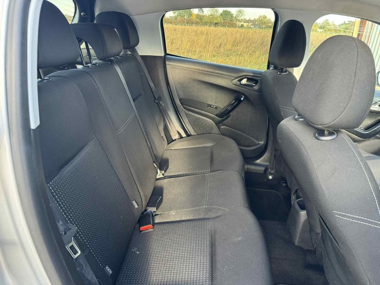 2018 Peugeot 208 1.2 PureTech Allure Premium 5dr HATCHBACK Petrol Manual