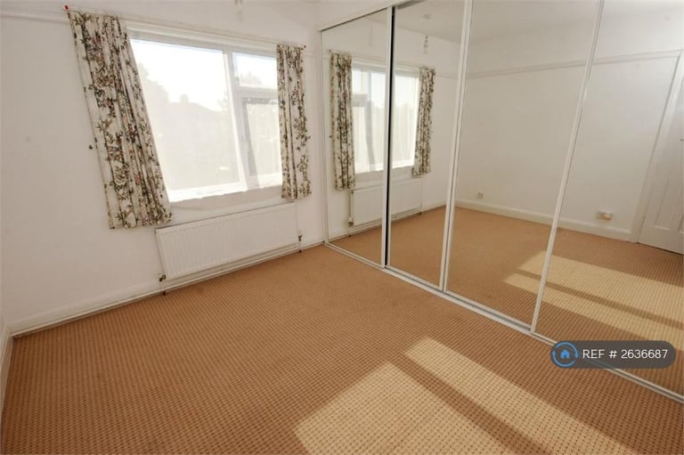 3 bedroom house in Shuckburgh Crescent, Rugby, CV22 (3 bed) (#2636687)