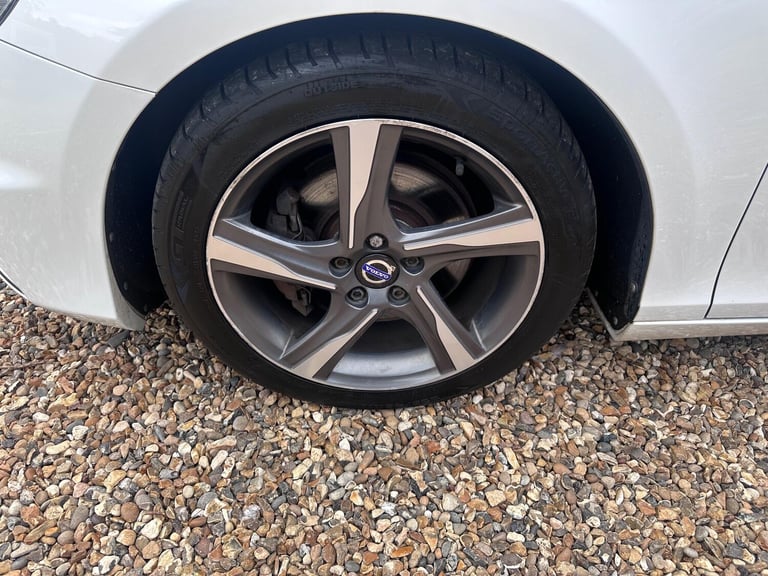 2015 Volvo V40 1.6 D2 R-Design Lux Powershift Euro 5 (s/s) 5dr HATCHBACK Diesel Automatic