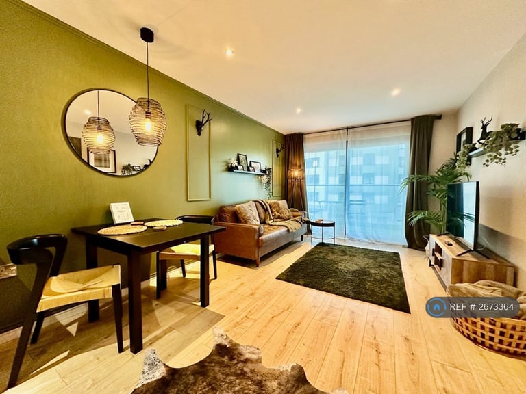 1 bedroom flat in Notte Street, Plymouth, PL1 (1 bed) (#2673364)