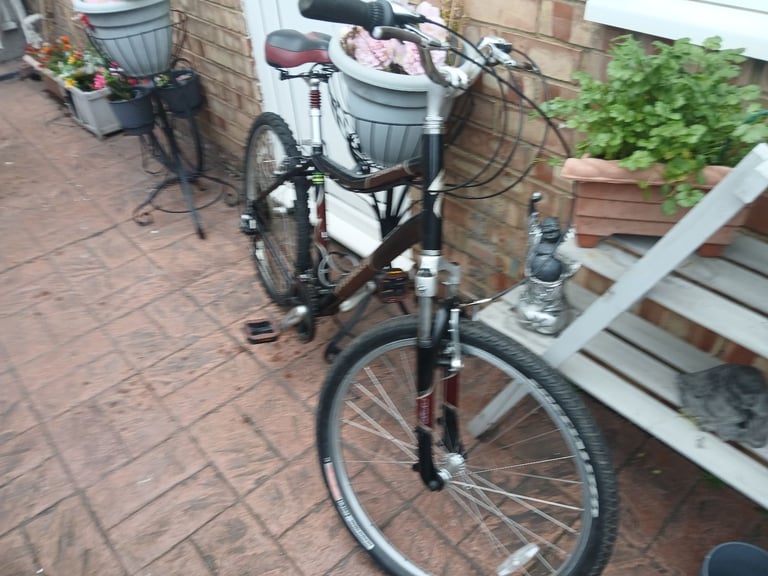 SPECIALIZED EXPEDITION SPORT TOURING BIKE 