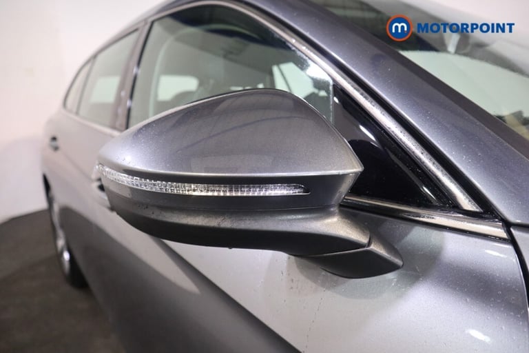 2025 Volkswagen Passat 1.5 TSI eHybrid Life 5dr DSG ESTATE PETROL/ELECTRIC Automatic