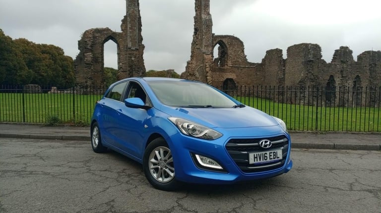 2016 Hyundai i30 1.6 CRDi Blue Drive SE 5dr *JULY 26 MOT*£20 TAX HATCHBACK Diese