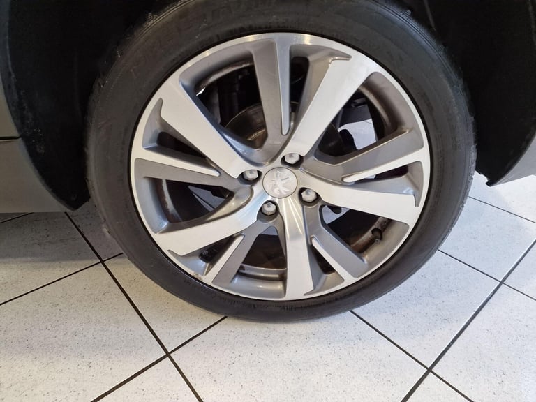 2018 Peugeot 2008 1.6 BlueHDi Allure Euro 6 (s/s) 5dr HATCHBACK Diesel Manual