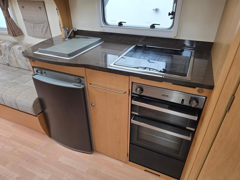 2011 Bailey Olympus 462 4 Berth Lightweight Caravan Motor Mover