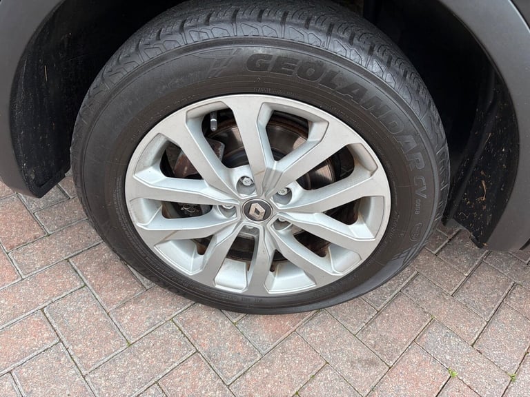 2018 Renault Kadjar 1.3 TCe Dynamique Nav Euro 6 (s/s) 5dr HATCHBACK Petrol Manual