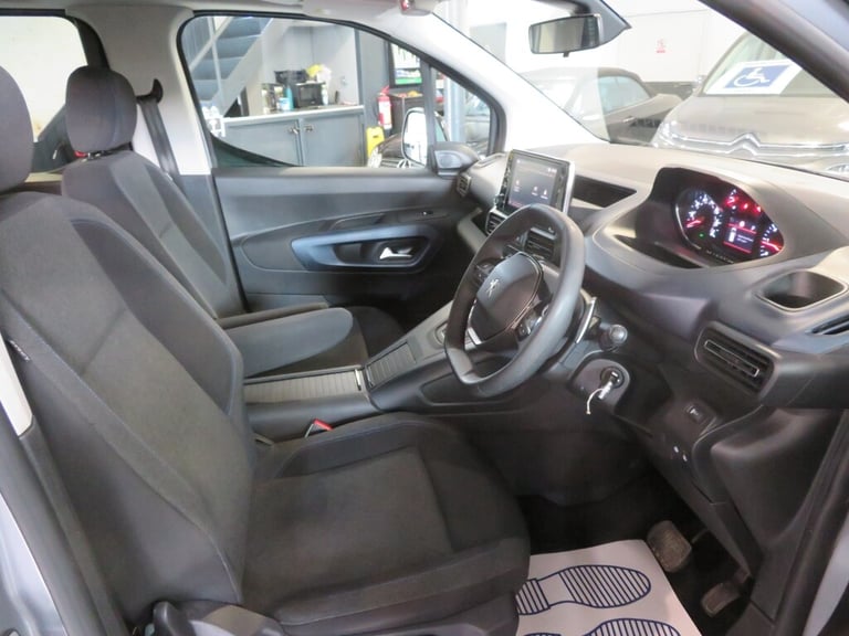 2023 Peugeot Rifter 1.5 HORIZON RE 5DR Automatic wheelchair car disabled MPV Diesel Automatic