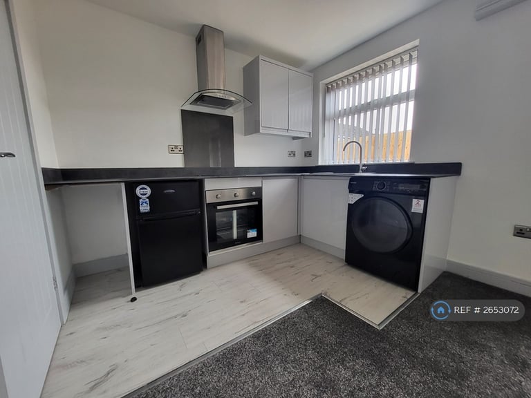Studio flat in St. James Lane, Coventry, CV3 (#2653072)