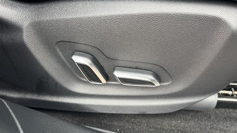 2022 MG MG HS 1.5 T-GDI Exclusive 5dr DCT Petrol Hatchback Hatchback Petrol Automatic