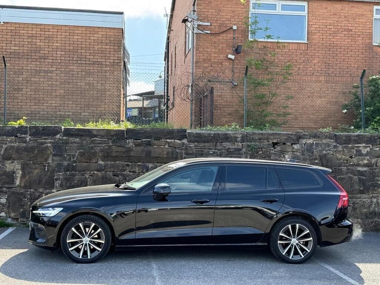 2021 Volvo V60 2.0 B3 MHEV Momentum Auto Euro 6 (s/s) 5dr ESTATE Petrol/Electric Hybrid Automatic