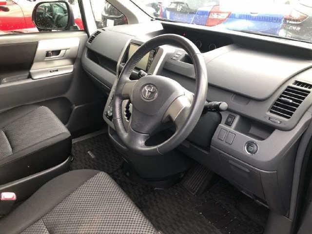 TOYOTA NOAH WELCAB WITH DISABILITY / DISABLED ACCESS SEAT