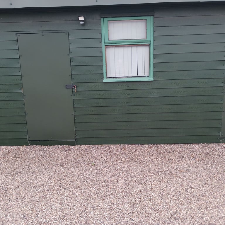 image for SELF STORAGE LOCKUP RURAL WISHAW SUTTON COLDFIELD HOUSE SMALL BUSINESS ETC PRIVATE 