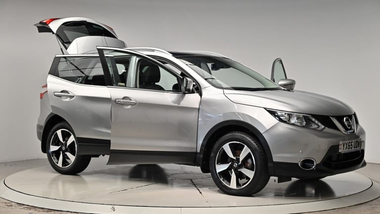 2015 Nissan Qashqai 1.6 dCi n-tec+ XTRON 2WD Euro 6 (s/s) 5dr HATCHBACK Diesel Automatic