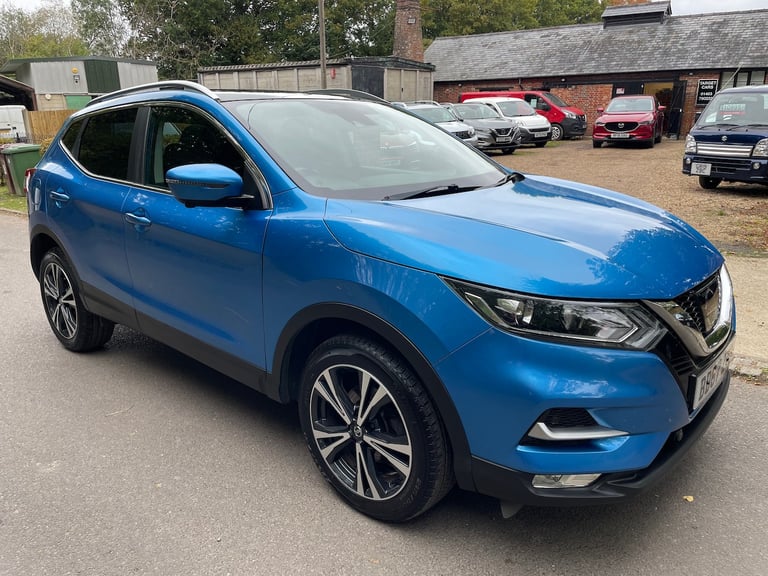 2017 Nissan Qashqai 1.2DiG-T N-Connecta 5 Door Petrol Suv In Blue - Euro 6 HATCHBACK Petrol Manual