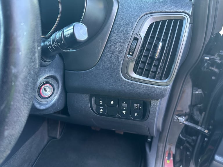 2012 Kia Rio 1.4 3 5dr ISG HATCHBACK Petrol Manual