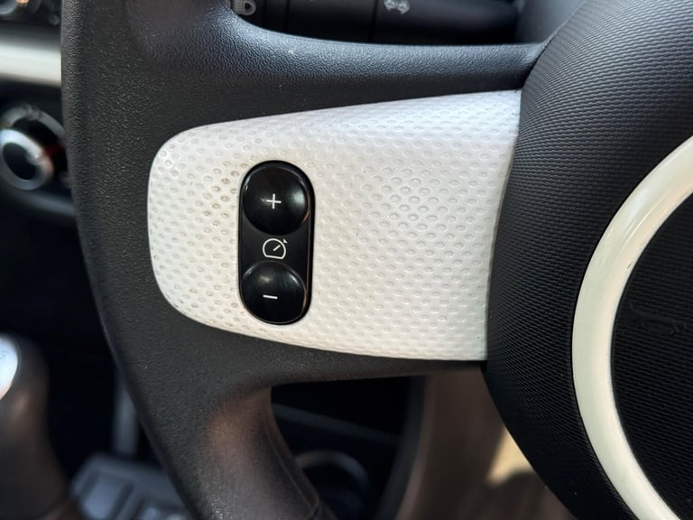 2015 Renault Twingo 1.0 SCe Play Euro 6 5dr Petrol