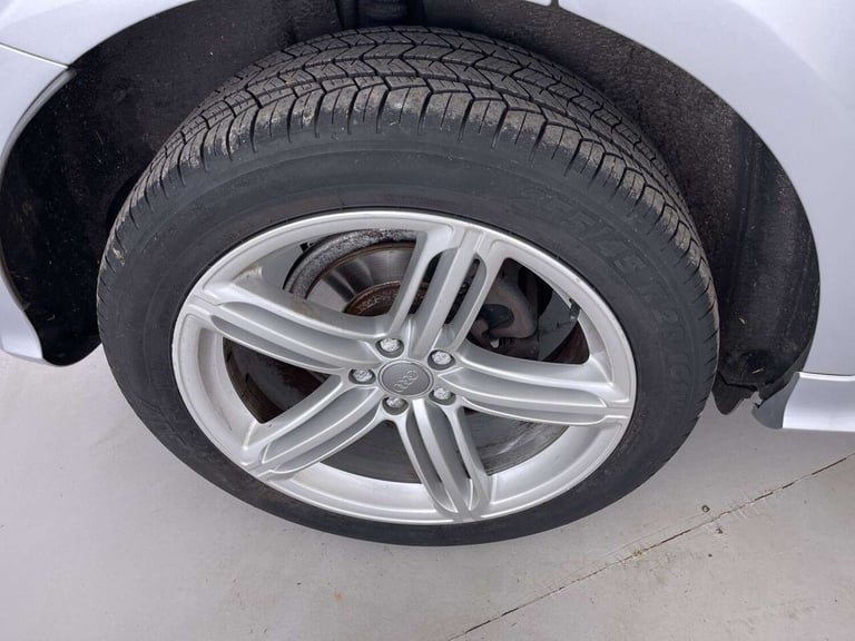 2014 Audi Q5 2.0 TDI S line Plus SUV 5dr Diesel S Tronic quattro Euro 5 (s/s) (177 ps) S SUV Dies...