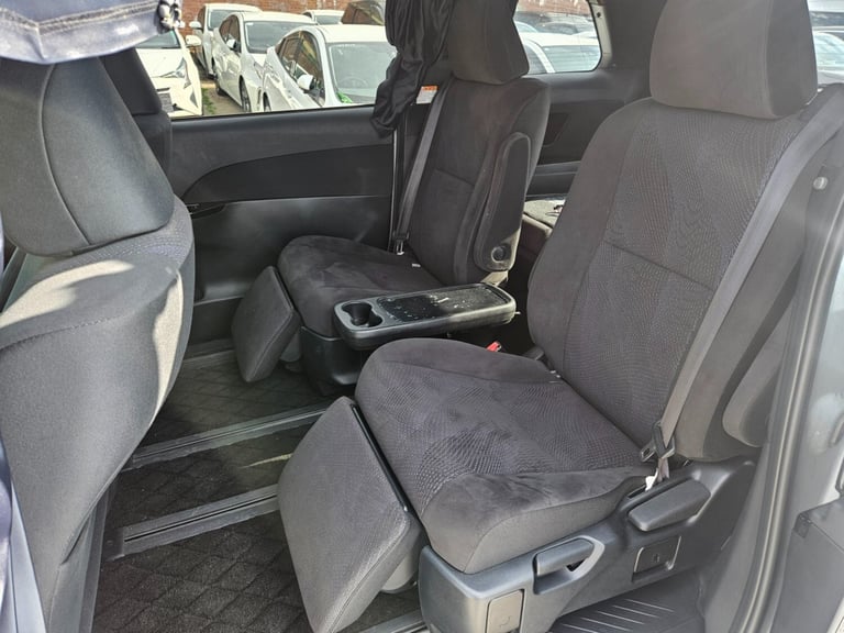 2019 Toyota Estima hybrid grade 4 carplay