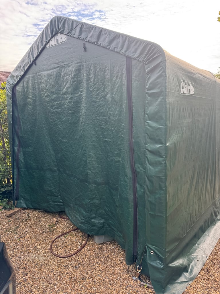 Clarke Garage Tent - Green 