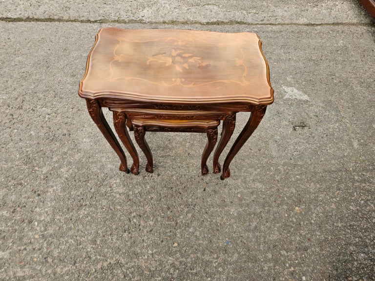 Gumtree nest of tables deals