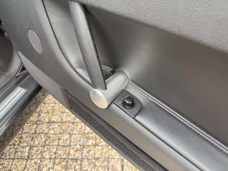 2006 Audi TT 1.8 Auto 2dr COUPE Petrol Automatic