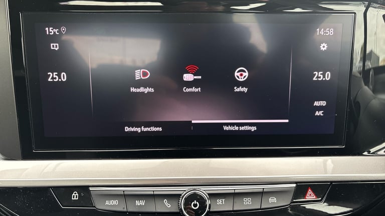 2021 Vauxhall Mokka 1.2 Turbo 100 Elite Nav Premium 5dr HATCHBACK PETROL Manual