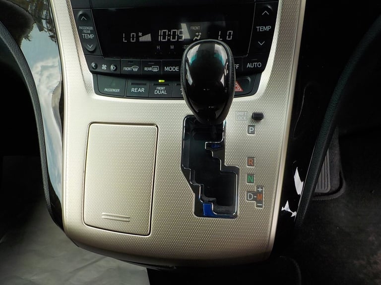 2013 Toyota Alphard 240S TYPE GOLD + 7 Seats MPV Petrol Automatic