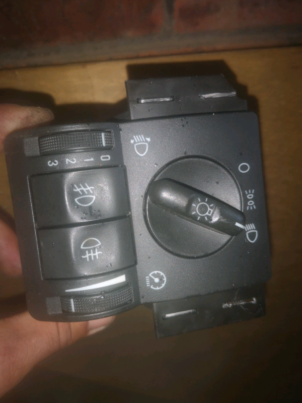 image for Vauxhall Corsa headlight switch