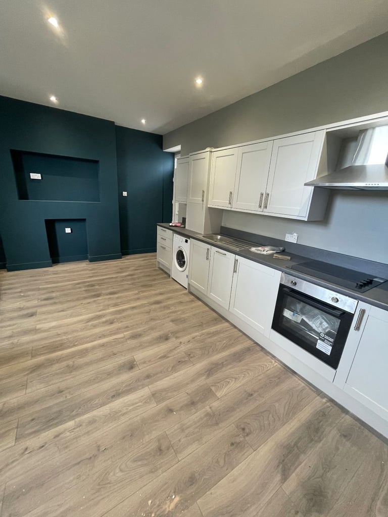 Two bed ground floor apartment in Witton Park