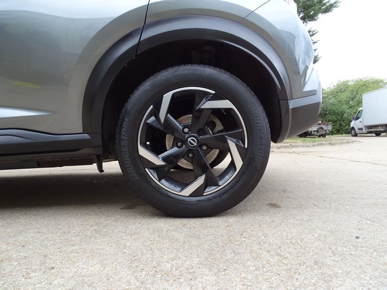 2023 Nissan Juke 1.0 DIG-T N-Connecta Euro 6 (s/s) 5dr HATCHBACK Petrol Manual
