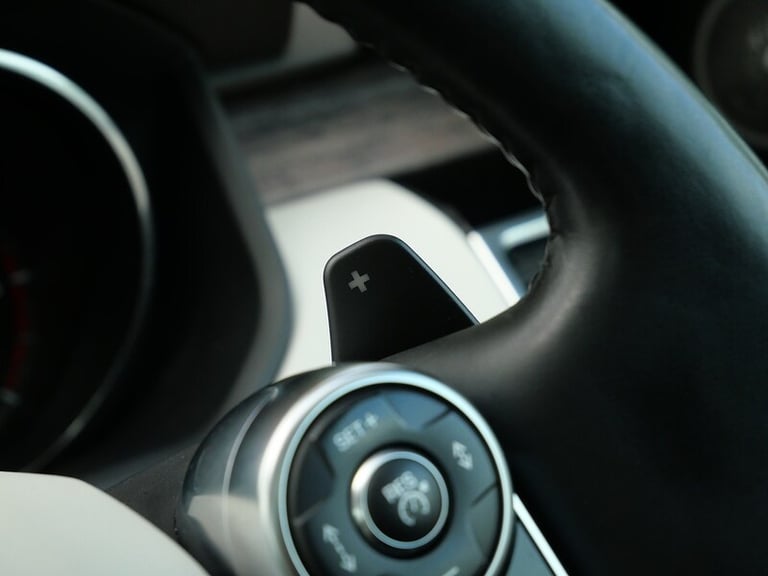 2017 Land Rover Discovery 3.0 TD6 HSE 5dr Auto ESTATE DIESEL Automatic