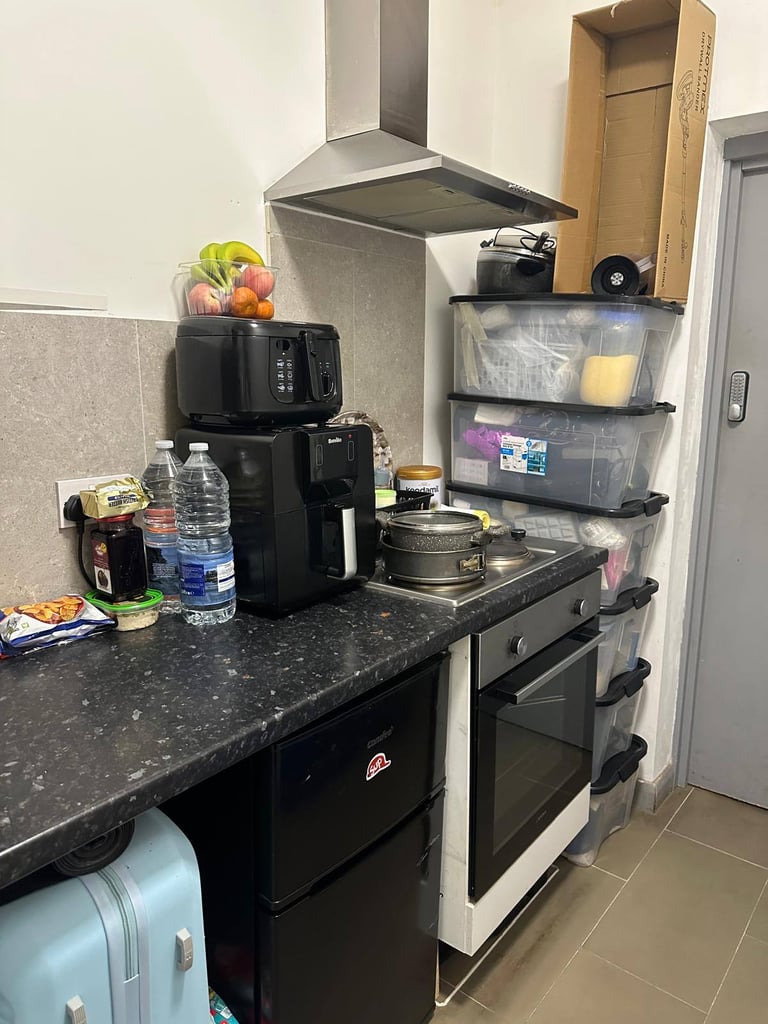 Studio Flat in Pinner Road Harrow HA1 4EX 