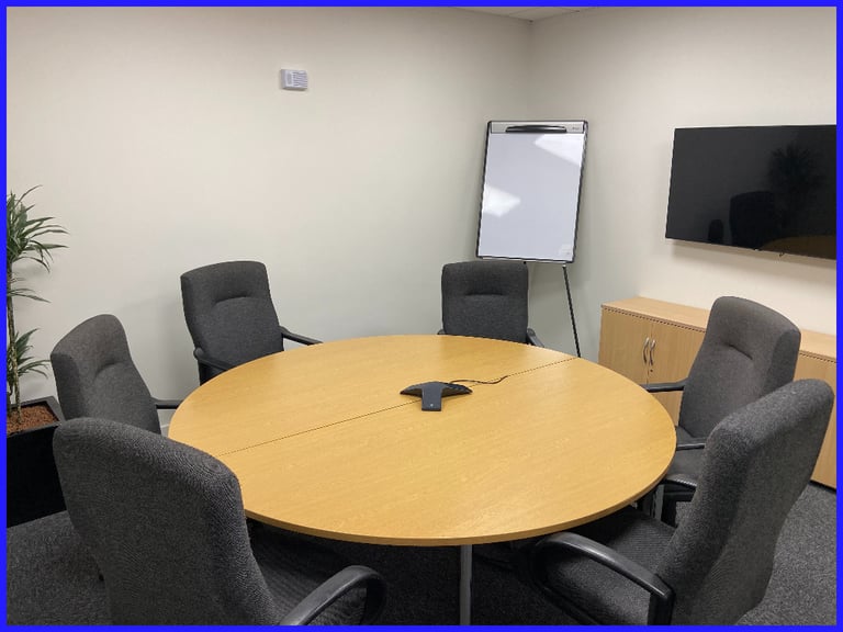 Harpenden - AL5 4US, Access to professional office space for 4 people in Regus Harpenden, Waterside
