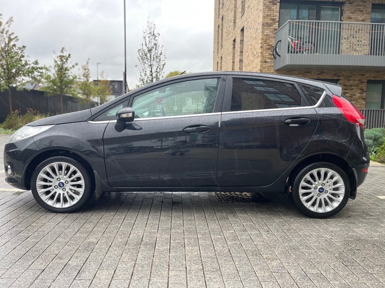 Ford, FIESTA, Hatchback, 2011, Manual, 1596 (cc), 5 doors