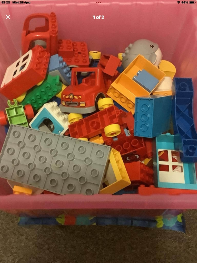 Lots of large piece duplo