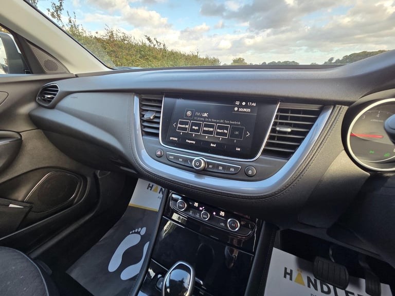 2019 Vauxhall Grandland X 1.2 Turbo Tech Line Nav Auto Euro 6 (s/s) 5dr Petrol