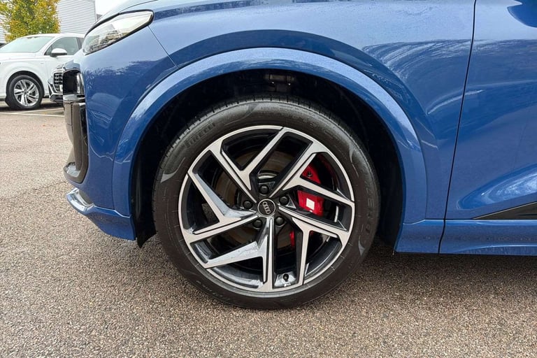 2024 Audi Q6 e-tron 360kW SQ6 Quattro 100kWh Edition 1 5dr Auto Estate Electric Automatic