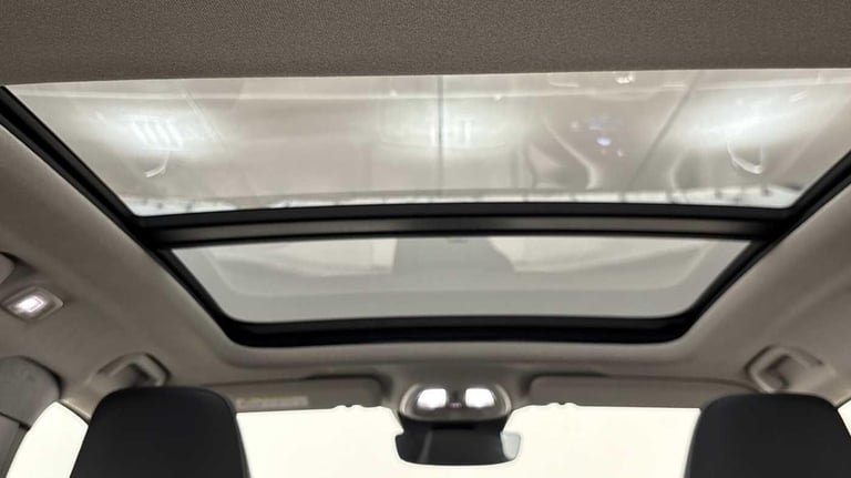 2025 Volvo XC40 2.0 B4 MHEV Ultra Bright DCT Auto Euro 6 (s/s) 5dr ESTATE Petrol/Electric Hybrid ...