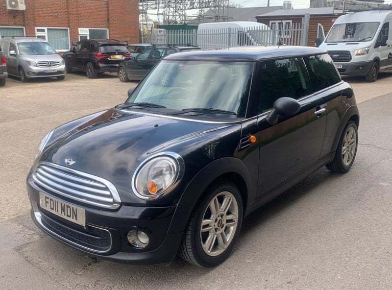 2011 MINI HATCHBACK 1.6 One D - 1 YEAR MOT + WARRANTY - Free Delivery! - 