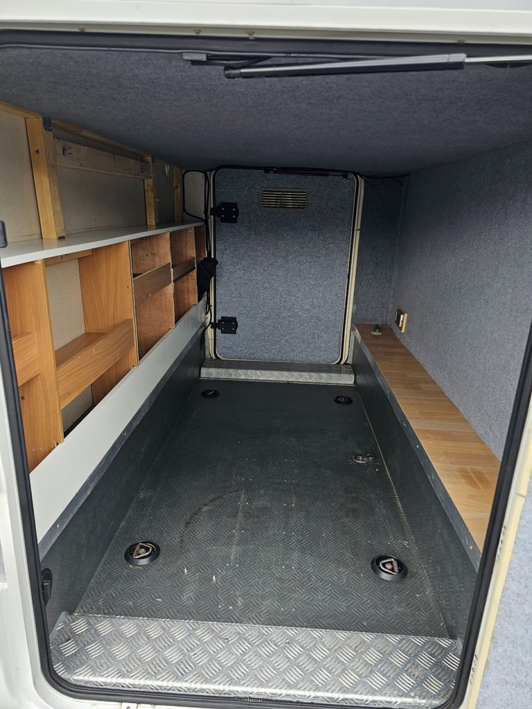 Swift Kon-Tiki 679 4 Berth Low Profile Coachbuilt Motorhome *GARAGE*