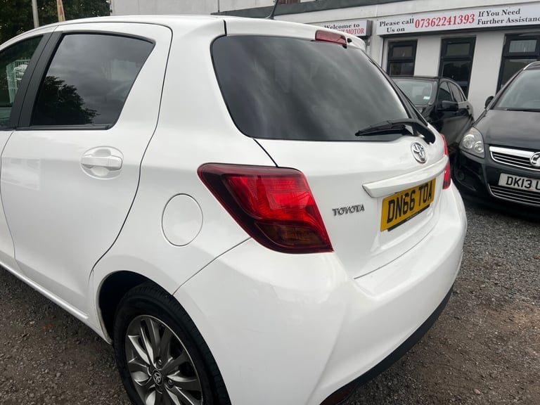 2016 Toyota Yaris 1.33 VVT-i Icon 5dr HATCHBACK Petrol Manual