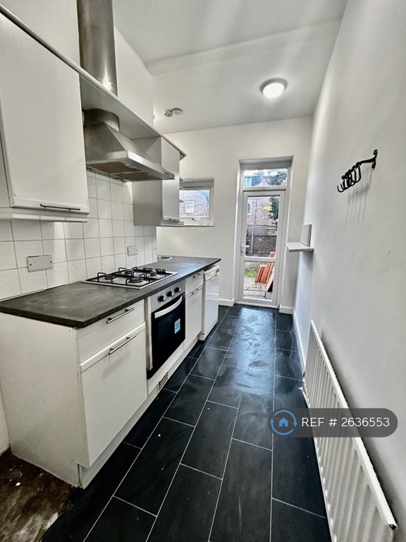 4 bedroom house in Beulah Hill, London, SE19 (4 bed) (#2636553)