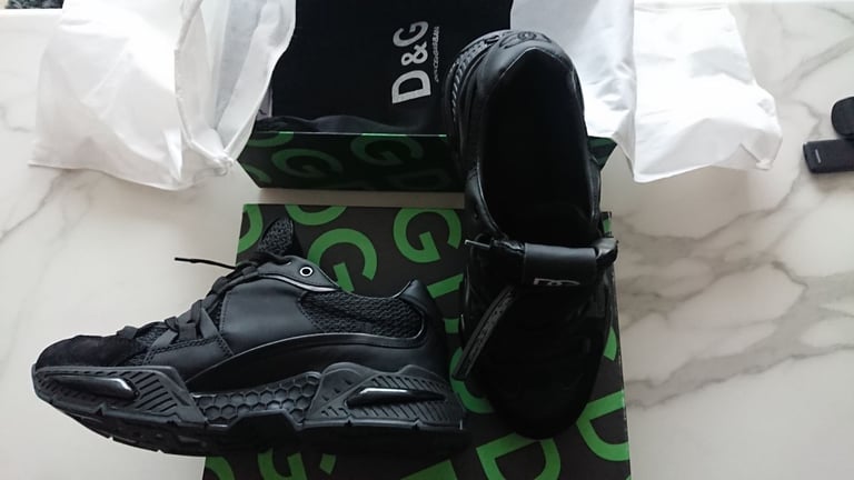 Prada, Dsquared2,Louis Vuitton,Dolce&Gabbana, 