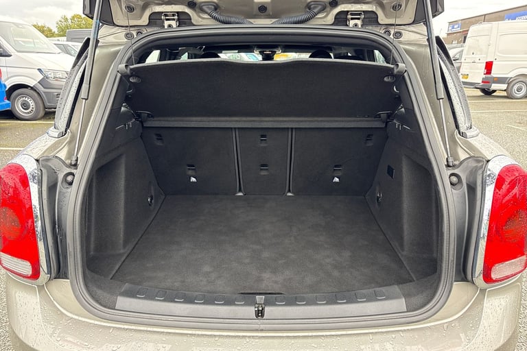 2019 MINI Countryman 1.5 7.6kWh Cooper SE Auto ALL4 Euro 6 (s/s) 5dr SUV PETROL/ELECTRIC Automatic