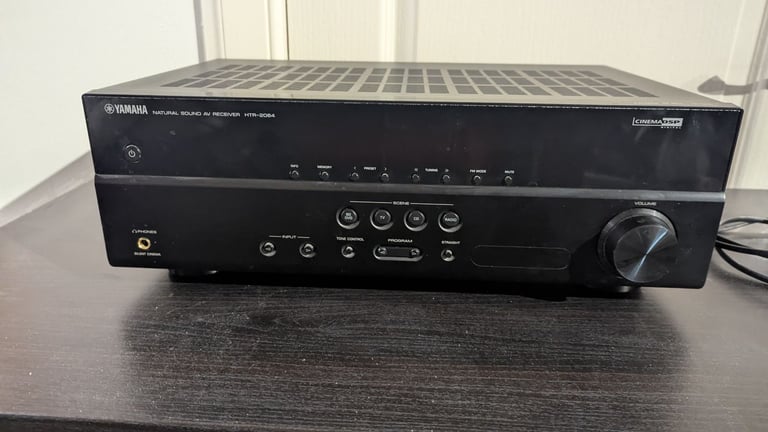 Yamaha AVR audio receiver 5.1 surround 