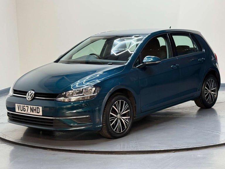 2017 Volkswagen Golf 1.6 TDI BlueMotion Tech SE Nav Euro 6 (s/s) 5dr Hatchback Diesel Manual
