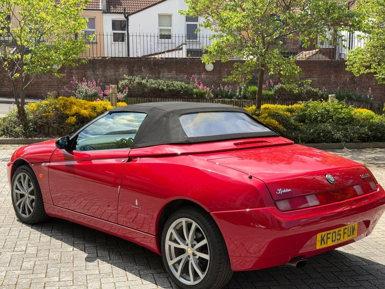 2005 Alfa Romeo Spider 2.0 JTS Lusso 2dr CONVERTIBLE Petrol Manual