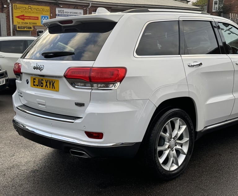 2016 Jeep Grand Cherokee 3.0 V6 CRD Summit SUV 5dr Diesel Auto 4WD Euro 6 (247 bhp) ESTATE Diesel...